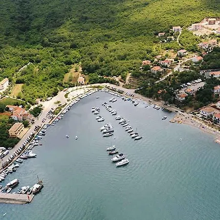 Lakefront In Klimno-insel Krk 57972