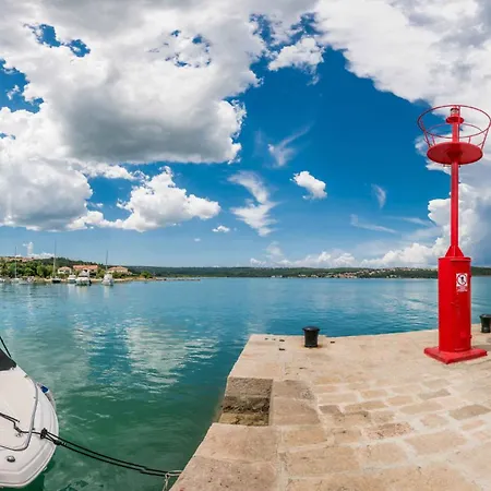 Lakefront In Klimno-insel Krk 57972