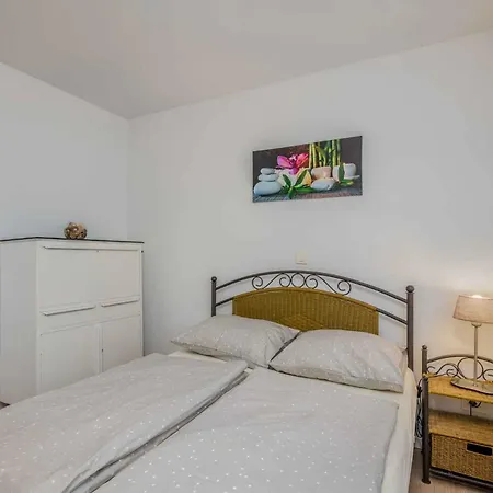 Apartmán Lakefront In Klimno-insel Krk 57972 Klimno