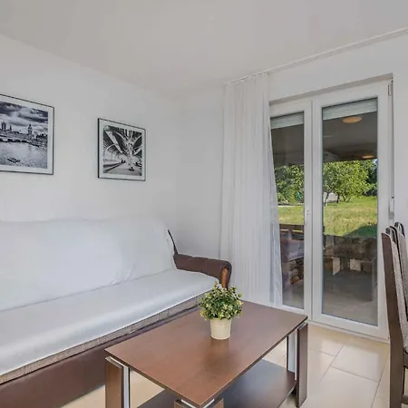 Lakefront In Klimno-insel Krk 57972 Apartmán Klimno